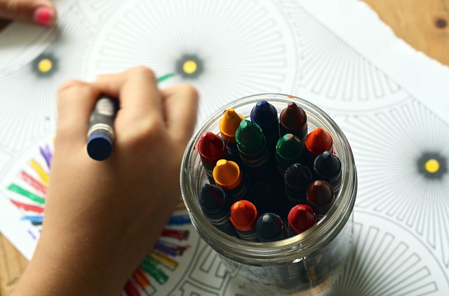 Essentiële schoolspullen: van boeken en schrijfwaren tot rugzakken en educatieve gadgets